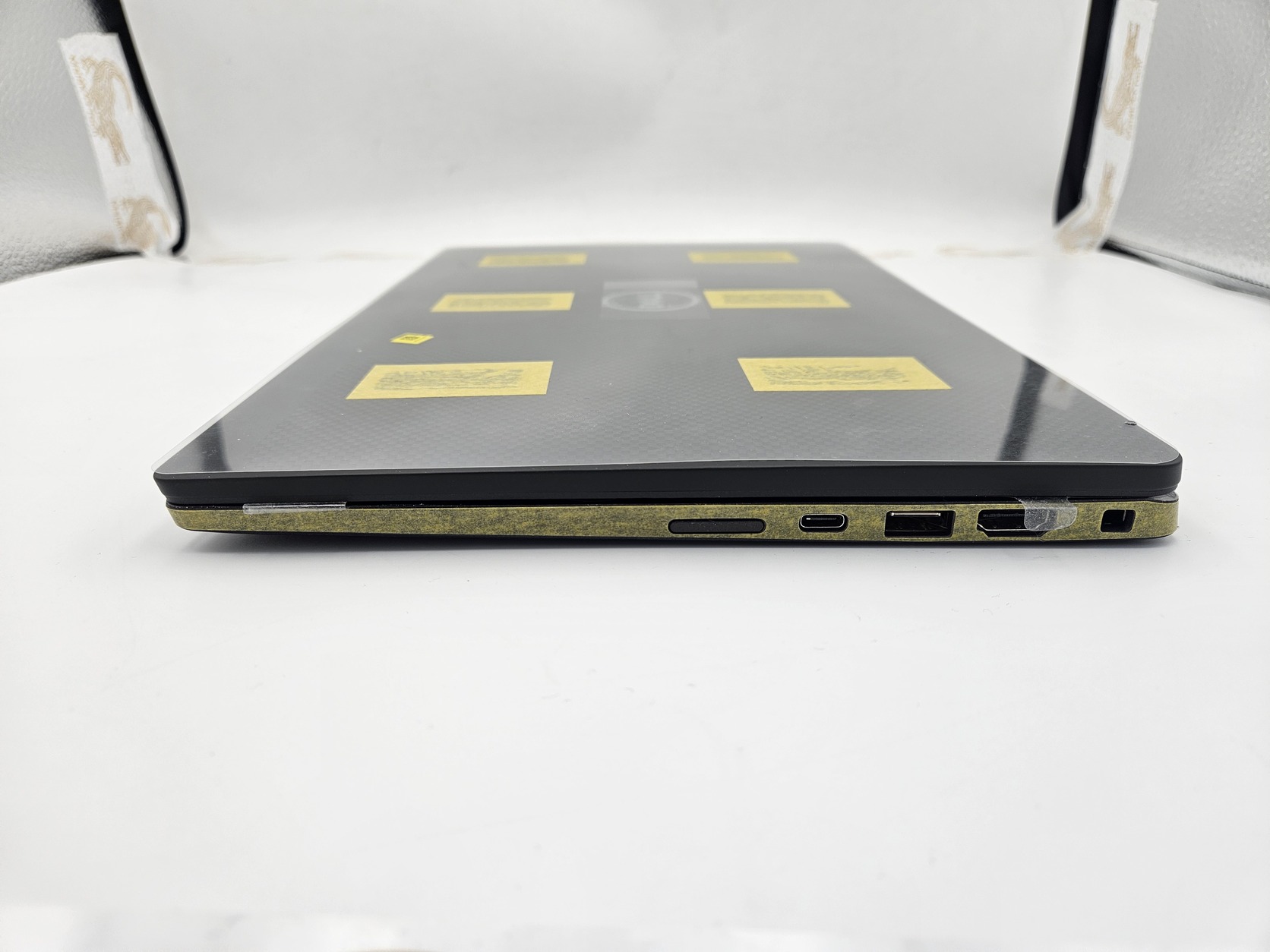 Dell Latitude 7430 felújított laptop – portok, jobb oldal