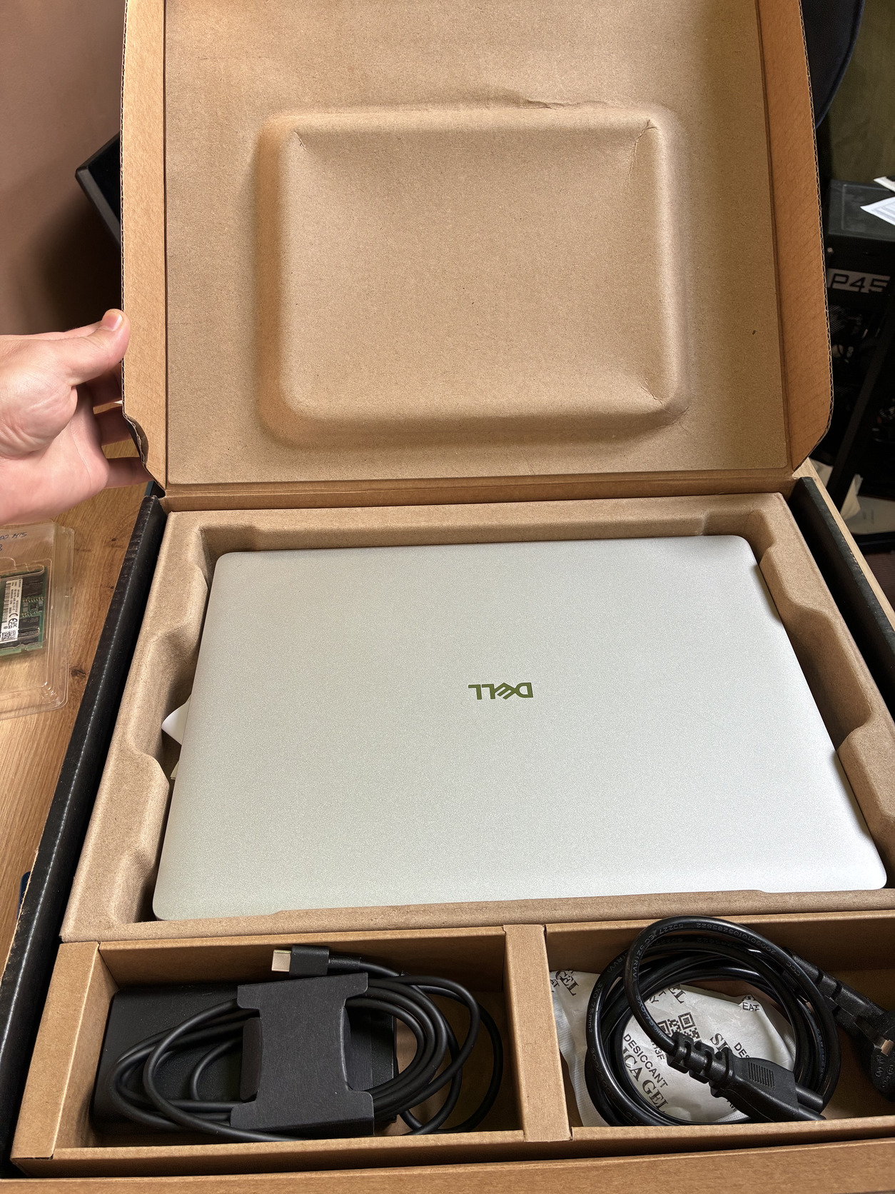 Dell Pro 14 PC14250 Ultra 7 üzleti laptop