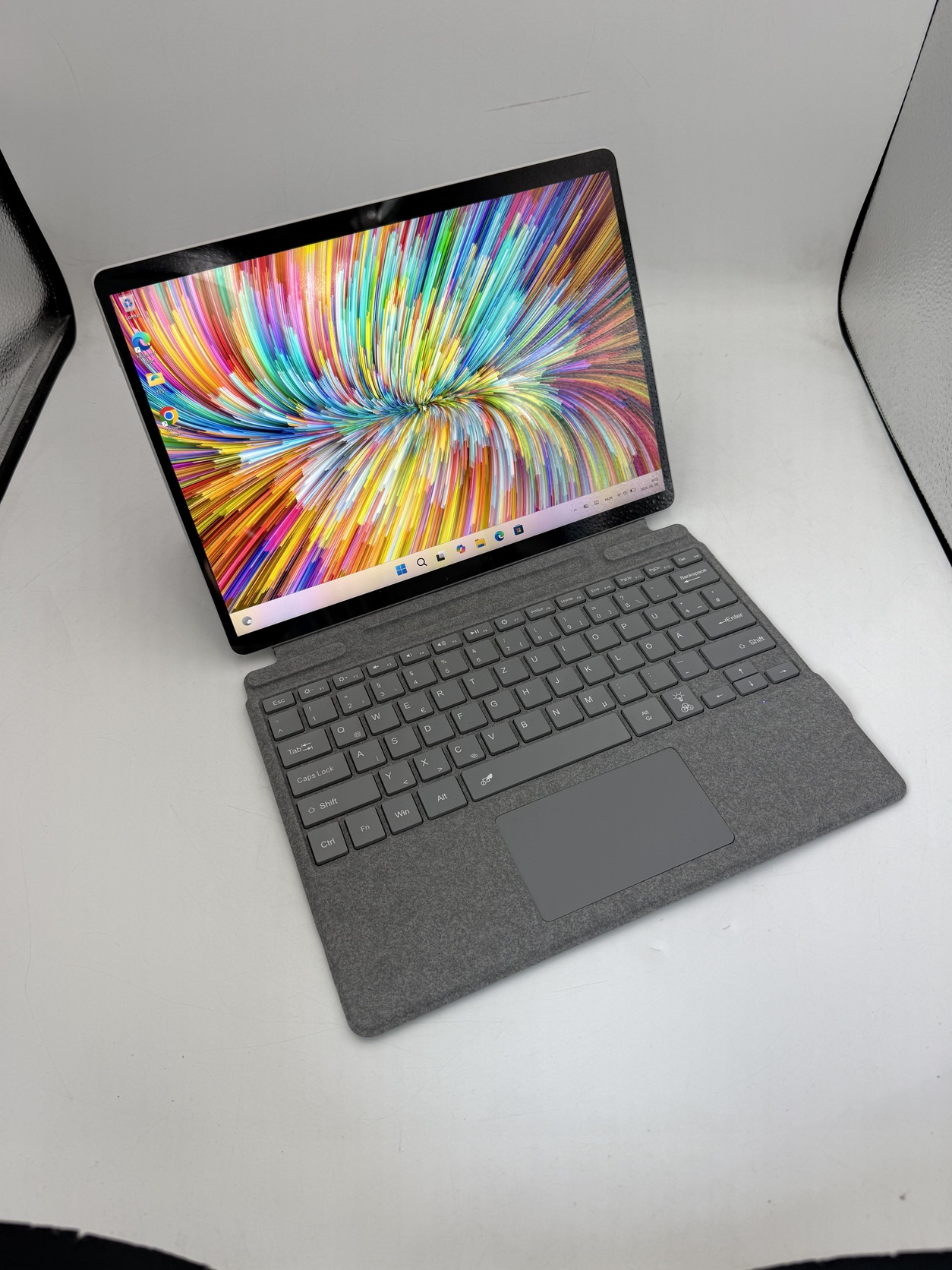 Microsoft Surface Pro 8 LTE – i7-1185G7, 16GB, 256GB | ÉRINTŐHIBÁS - Image 4