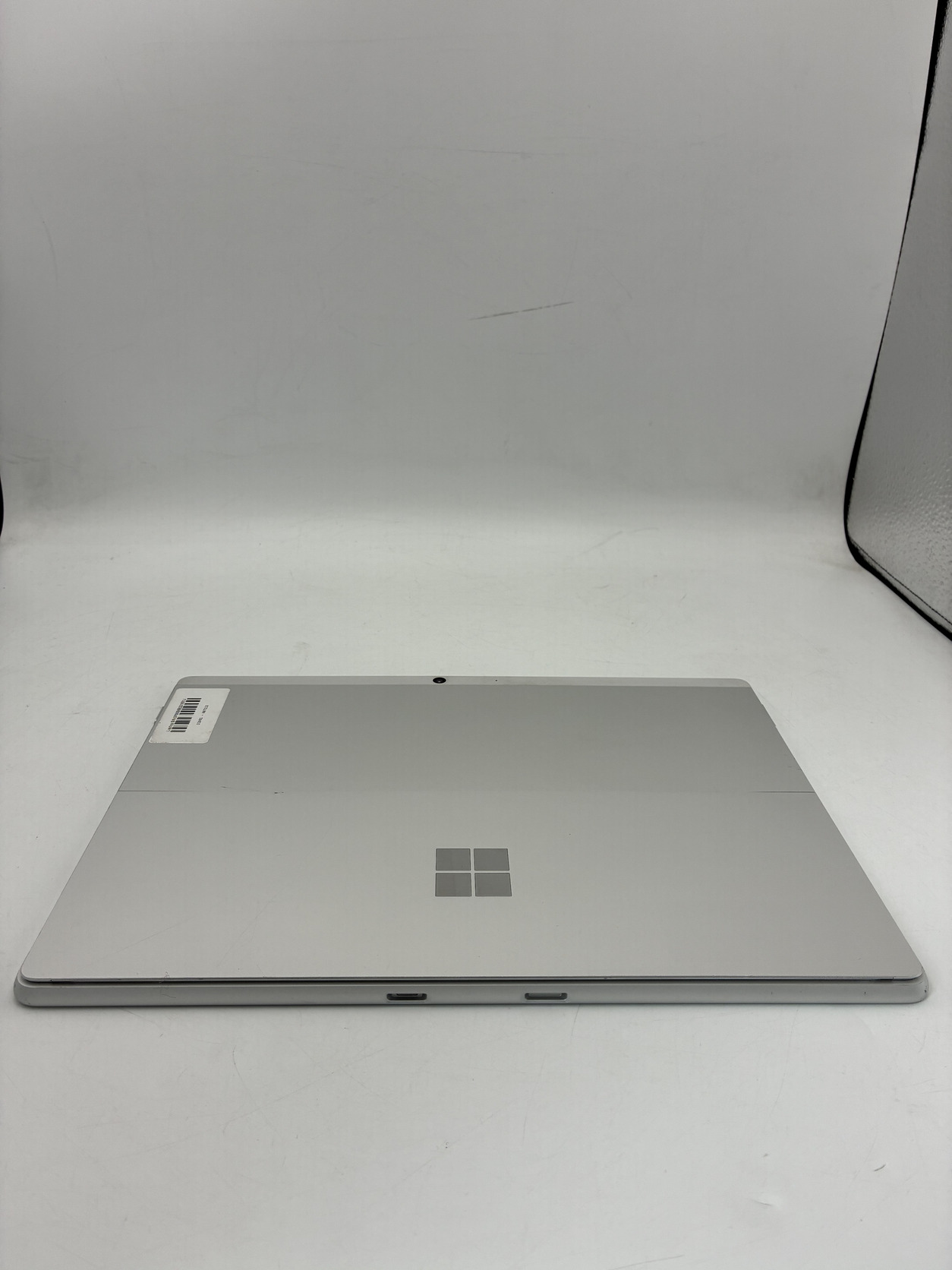 Microsoft Surface Pro 8 LTE – i7-1185G7, 16GB, 256GB | Grade B