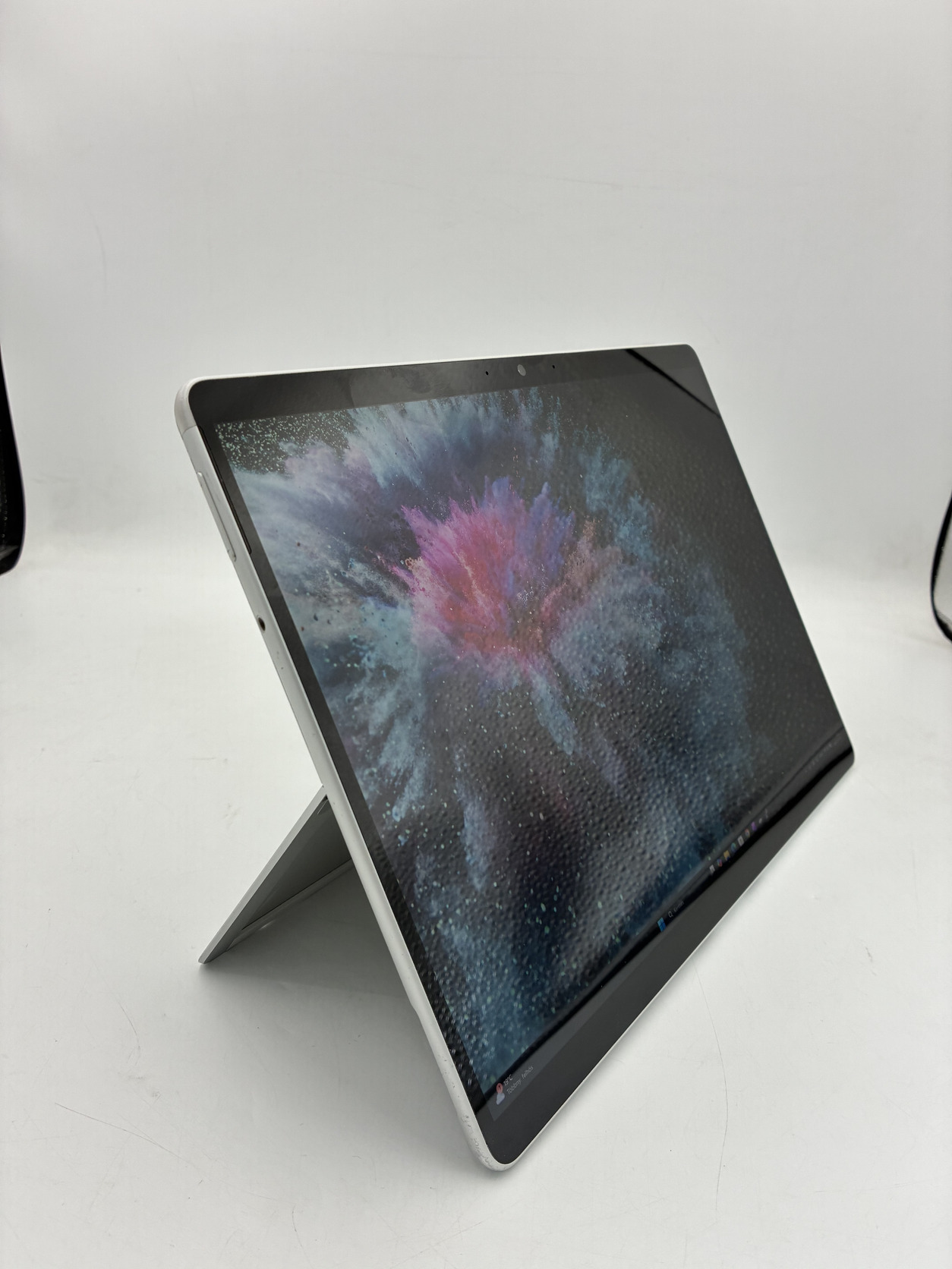 Microsoft Surface Pro 8 LTE – i7-1185G7, 16GB, 256GB | Grade B - Image 5