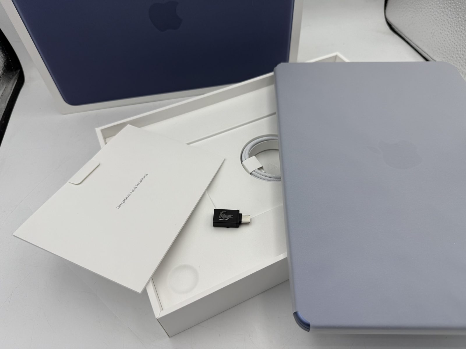 Apple MacBook Neo (256GB) – Kék | ÚJ - Image 2