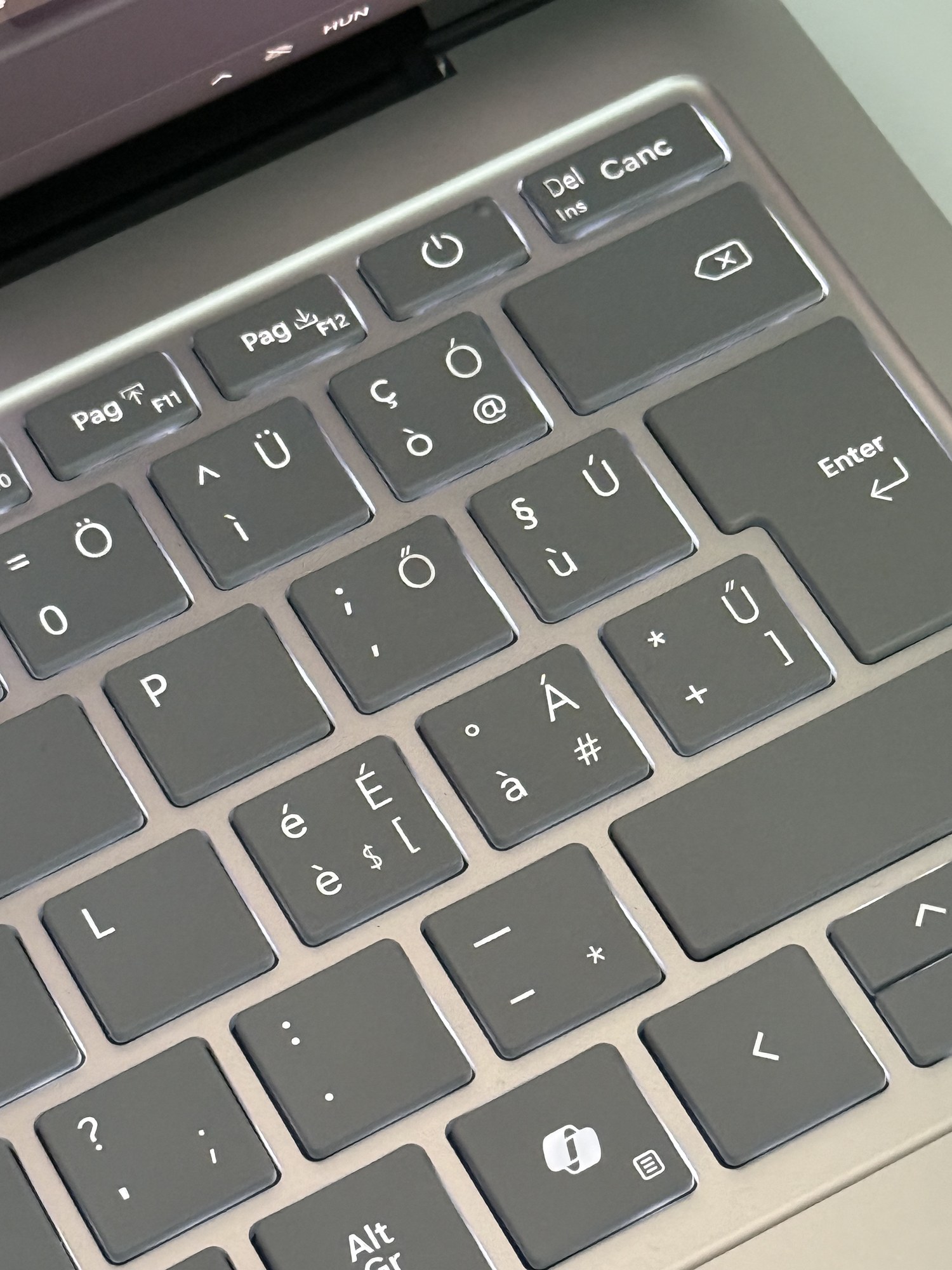 Microsoft Surface Laptop 13,8″ (8th Edition) – Snapdragon X2 Plus, 24GB, 512GB – Platina | ÚJ - Image 10