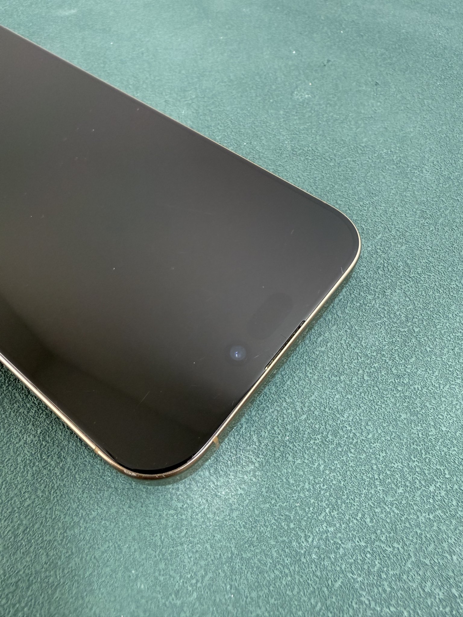 Apple iPhone 16 Pro Max (256GB) – Sivatagi titán | Grade A- - Image 11
