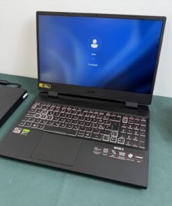 Acer Nitro 5 AN515-46 bekapcsolva, 15,6 colos FHD 144Hz kijelzővel