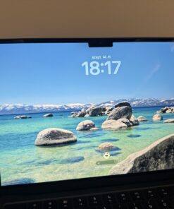 MacBook Air 13" M2 zárolási képernyő, magyar nyelvű macOS, Liquid Retina kijelző