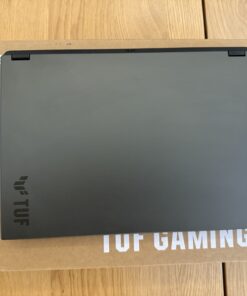 ASUS TUF Gaming A14 FA401WU hátlapja a TUF logóval