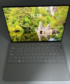 Dell XPS 13 Plus 9320 grafit színben, kapacitív érintős funkciósorral a billentyűzet felett