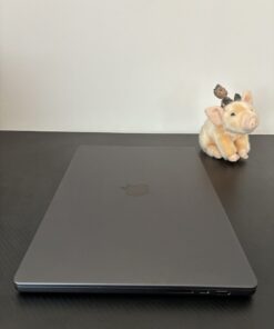 Felújított Apple MacBook Pro 16″ M3 Max (36GB/1TB) – Asztrofekete, 2. fotó