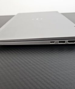 Dell Latitude 7430 2-in-1 jobb oldali portok: Thunderbolt 4, USB-A, HDMI, zárnyílás